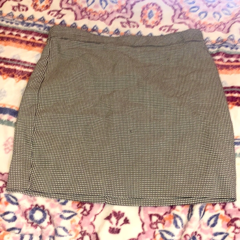 Never been worn- color black and white